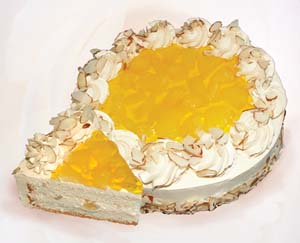 Йогуртовый торт с ананасами